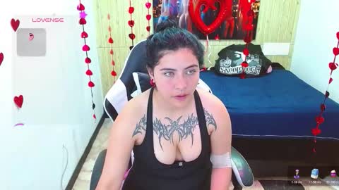 luna torres online show from February 26, 1:32 pm