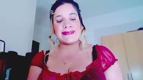 _lunagold_ online show from March 4, 2:45 pm