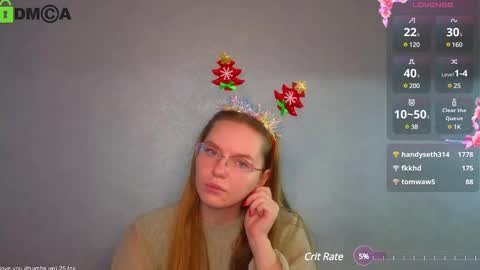 Snapshot of _lysafeta_ chatting on December 25, 6:20 am Welcome guys  Pleasure to see you all here  My name is Lysafeta and MichaelaTip menu is active Private is open  online show from December 25, 6:20 am