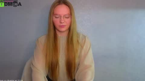 Snapshot of _lysafeta_ chatting on February 1, 5:18 am Welcome guys  Pleasure to see you all here  My name is Lysafeta and MichaelaTip menu is active Private is open  online show from February 1, 5:18 am