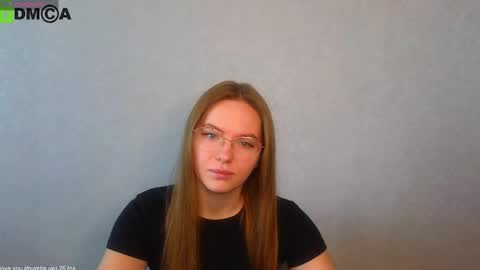 Snapshot of _lysafeta_ chatting on February 19, 6:22 am Welcome guys  Pleasure to see you all here  My name is Lysafeta and MichaelaTip menu is active Private is open  online show from February 19, 6:22 am