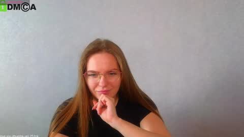 Snapshot of _lysafeta_ chatting on February 19, 9:28 am Welcome guys  Pleasure to see you all here  My name is Lysafeta and MichaelaTip menu is active Private is open  online show from February 19, 9:28 am