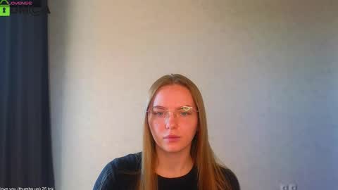 Snapshot of _lysafeta_ chatting on September 12, 10:04 am Welcome guys  Pleasure to see you all here  My name is Lysafeta and MichaelaTip menu is active Private is open  online show from September 12, 10:04 am