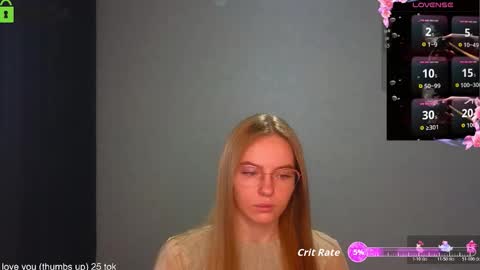 Snapshot of _lysafeta_ chatting on October 25, 8:33 am Welcome guys  Pleasure to see you all here  My name is Lysafeta and MichaelaTip menu is active Private is open  online show from October 25, 8:33 am