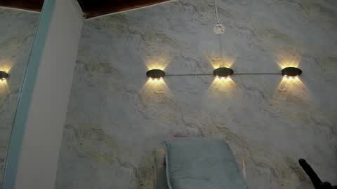 Maddy online show from January 28, 12:00 pm