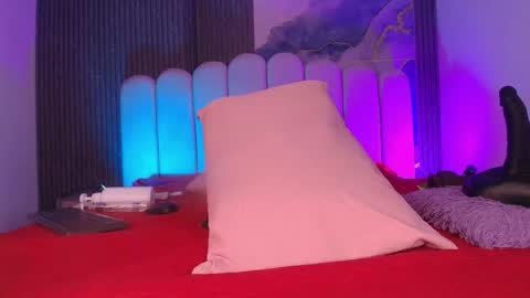 Maddy online show from January 16, 11:58 am