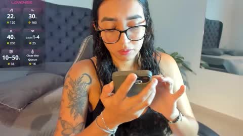 Maria online show from October 7, 8:06 pm