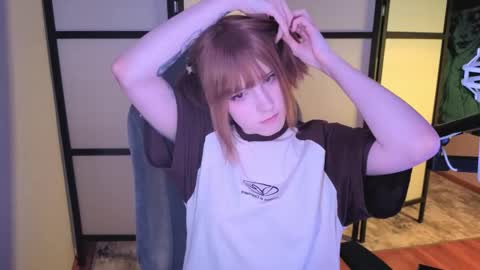 Snapshot of _mariko_ chatting on May 22, 3:28 pm Mariko online show from May 22, 3:28 pm
