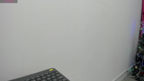 Mikoto  Alexia online show from December 31, 12:25 pm