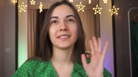  Gwen  online show from December 14, 7:57 pm