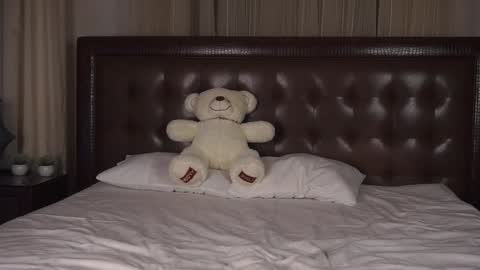  Gwen  online show from February 2, 10:17 pm