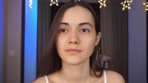  Gwen  online show from February 7, 10:20 pm