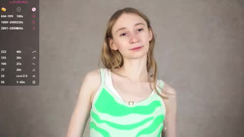  Gwen  online show from September 12, 3:06 am