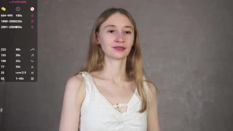  Gwen  online show from September 26, 3:43 am