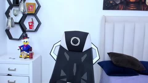 Snapshot of _matthew_santos_ chatting on January 24, 12:31 am _matthew_santos_ online show from January 24, 12:31 am