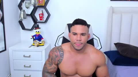 Snapshot of _matthew_santos_ chatting on January 26, 3:06 am _matthew_santos_ online show from January 26, 3:06 am