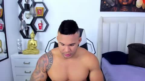 Snapshot of _matthew_santos_ chatting on September 10, 12:10 am _matthew_santos_ online show from September 10, 12:10 am