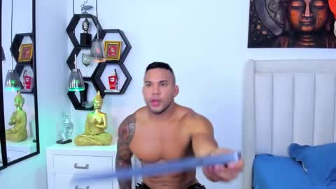 Snapshot of _matthew_santos_ chatting on October 2, 12:28 am _matthew_santos_ online show from October 2, 12:28 am