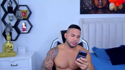 Snapshot of _matthew_santos_ chatting on November 12, 11:36 pm _matthew_santos_ online show from November 12, 11:36 pm