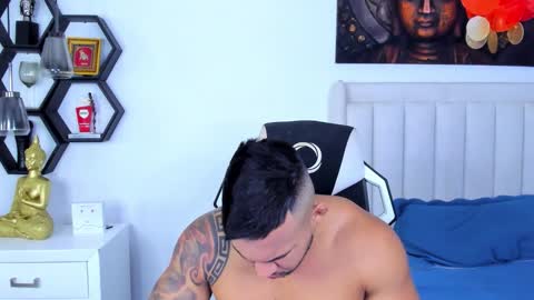 Snapshot of _matthew_santos_ chatting on November 29, 10:24 pm _matthew_santos_ online show from November 29, 10:24 pm