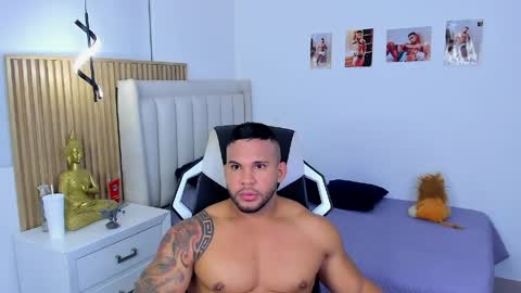 _matthew_santos_ online show from April 9, 12:54 am