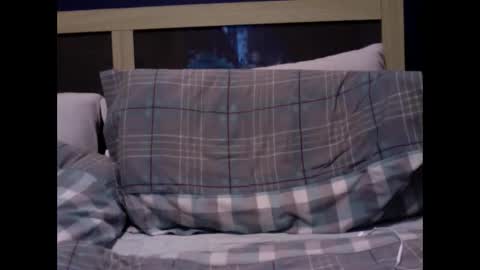 _maverick1985_ online show from January 12, 4:18 pm