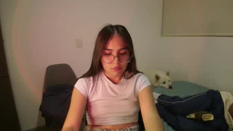 max and abby online show from April 23, 1:07 am