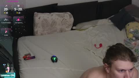 Snapshot of _medaed20_ chatting on January 28, 7:21 pm Medaed20 online show from January 28, 7:21 pm