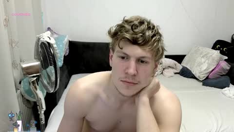 Snapshot of _medaed20_ chatting on September 17, 5:36 pm Medaed20 online show from September 17, 5:36 pm