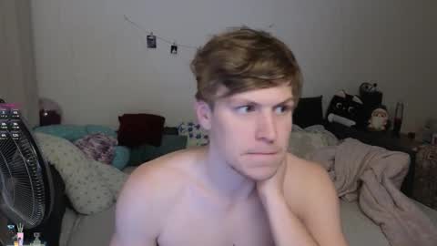 Snapshot of _medaed20_ chatting on October 12, 6:18 pm Medaed20 online show from October 12, 6:18 pm