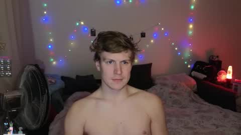 Snapshot of _medaed20_ chatting on October 22, 6:18 pm Medaed20 online show from October 22, 6:18 pm