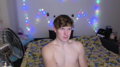 Snapshot of _medaed20_ chatting on October 24, 5:53 pm Medaed20 online show from October 24, 5:53 pm