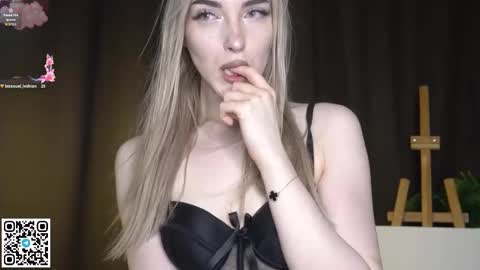 Elva and Kate  online show from October 26, 8:31 am