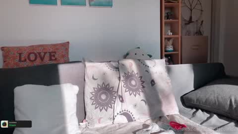 Meg online show from February 14, 2:25 pm