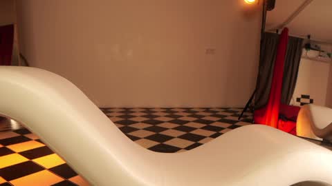  Saturday - start 2030-2130 GMT online show from December 2, 1:03 am