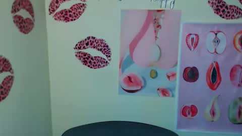 Susie online show from November 17, 1:17 pm