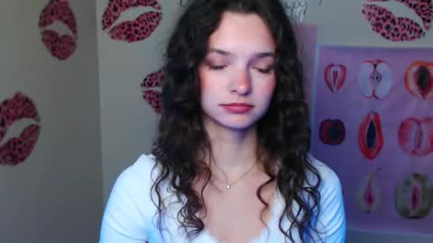 Susie online show from February 3, 2:22 pm