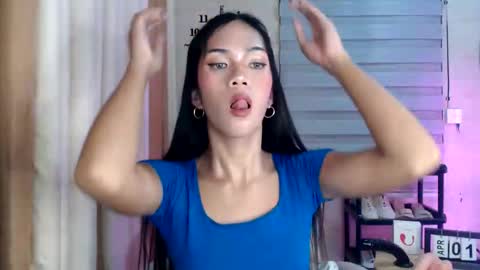 Melly online show from April 1, 10:05 am