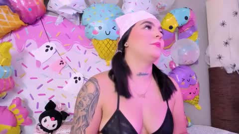 _melodyblossom_ online show from November 1, 8:00 pm