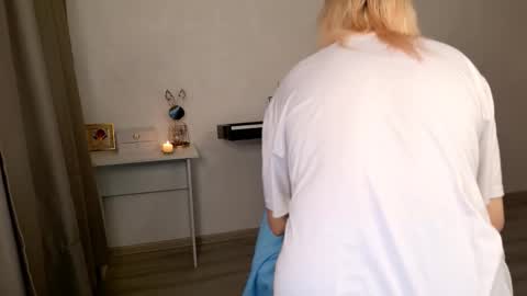 Snapshot of _meow_neko_ chatting on November 16, 8:47 pm _meow_neko_ online show from November 16, 8:47 pm