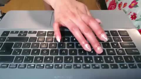 Snapshot of _mia_angel17 chatting on March 2, 11:31 pm MIA online show from March 2, 11:31 pm