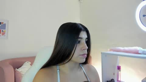  MIa blue 18  online show from March 1, 1:46 pm