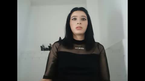 Snapshot of _mia_foster1 chatting on February 2, 1:23 am Mia-foster online show from February 2, 1:23 am