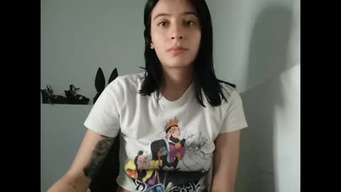 Snapshot of _mia_foster1 chatting on February 6, 12:43 am Mia-foster online show from February 6, 12:43 am