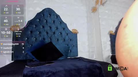 Snapshot of _mia_milf_ chatting on October 3, 1:24 am _mia_milf_ online show from October 3, 1:24 am