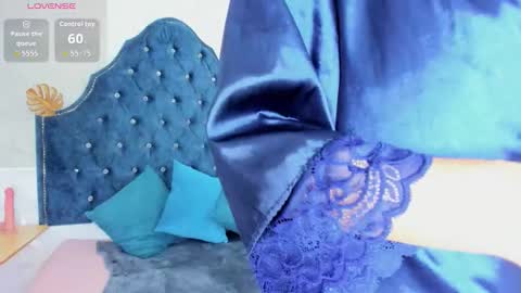 _mia_milf_ online show from March 23, 6:17 am