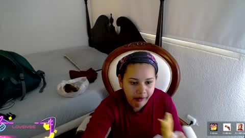  Mia  online show from April 8, 12:38 pm