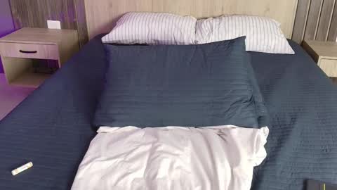 Snapshot of _miamiller_ chatting on February 20, 11:10 pm _miamiller_ online show from February 20, 11:10 pm