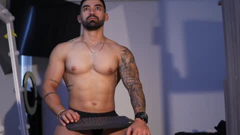 soy mike online show from December 14, 3:58 pm