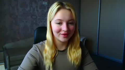 Melanie online show from March 2, 10:00 am